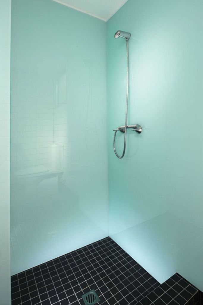 High gloss acrylic wall panels for modern bathroom walls